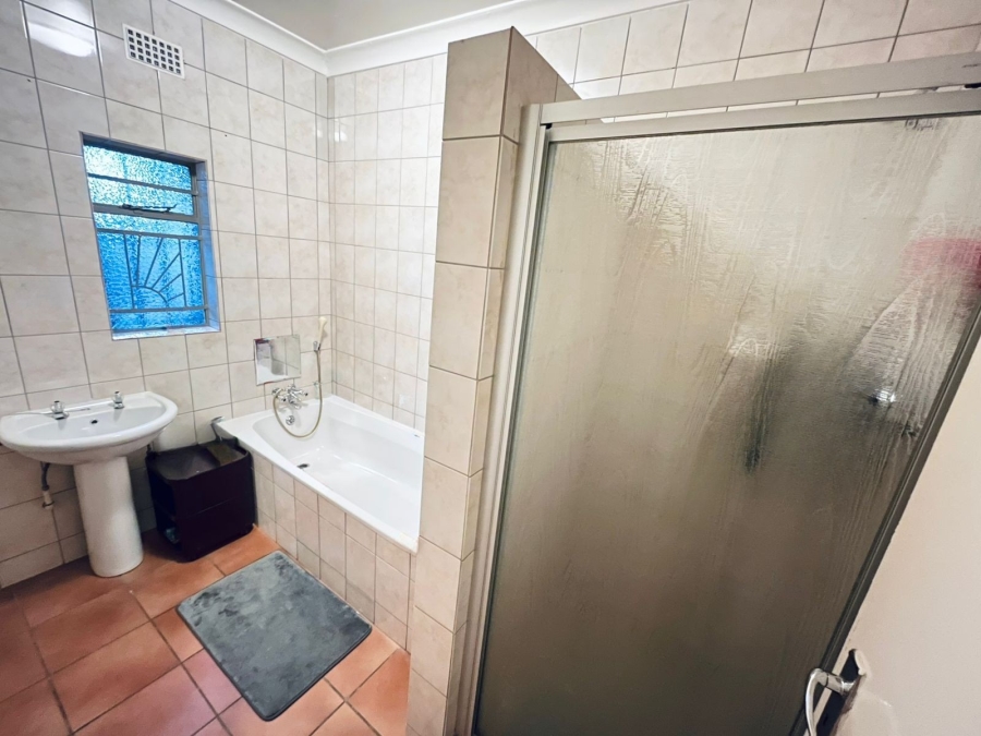3 Bedroom Property for Sale in Protea Park North West